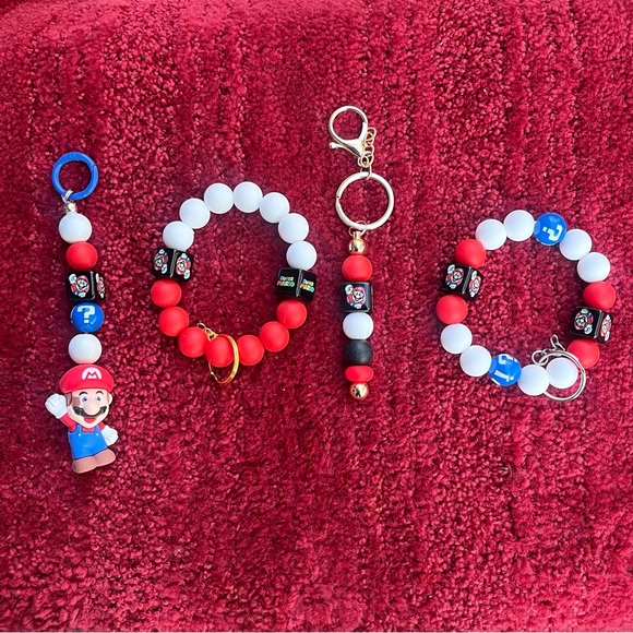 Beaded Mario Brothers Keychain - Picture 2 of 2